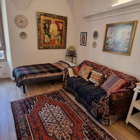 Beautifully Restored Romantic Apartment In The Centre Of Historic Dolcedo Eksteriør bilde
