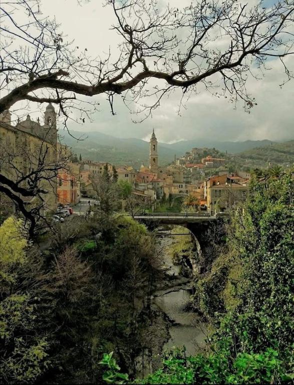 Beautifully Restored Romantic Apartment In The Centre Of Historic Dolcedo Eksteriør bilde