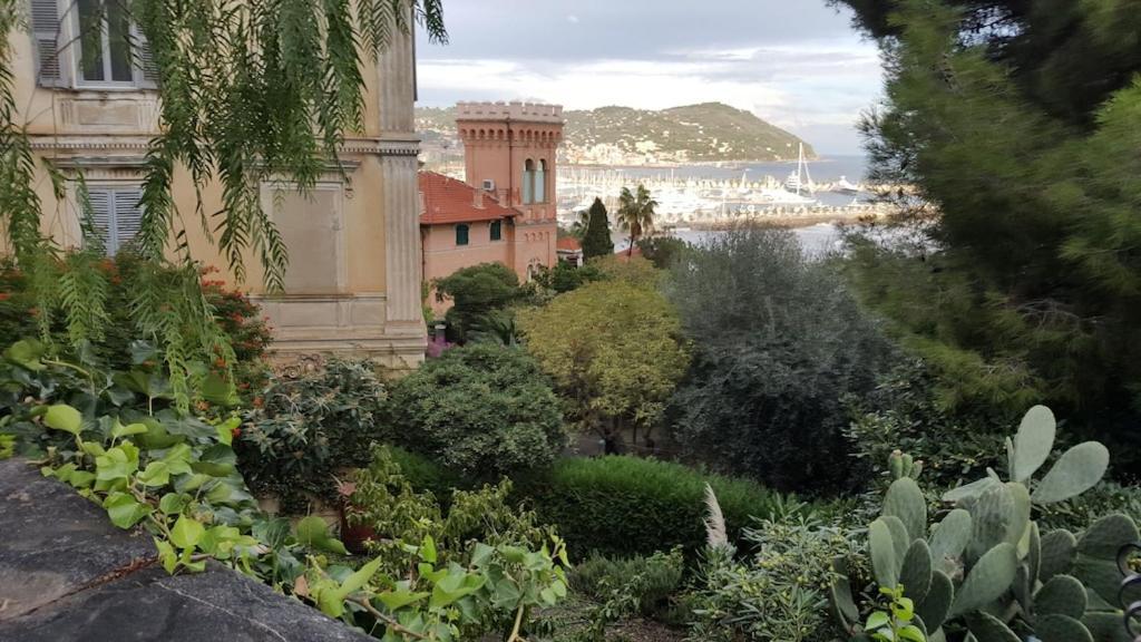Beautifully Restored Romantic Apartment In The Centre Of Historic Dolcedo Eksteriør bilde